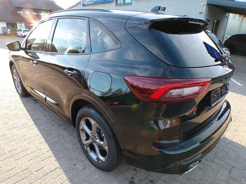 Neu Ford Kuga ST-Line 186 PS (136 kW) 2025 Schwarz SUV