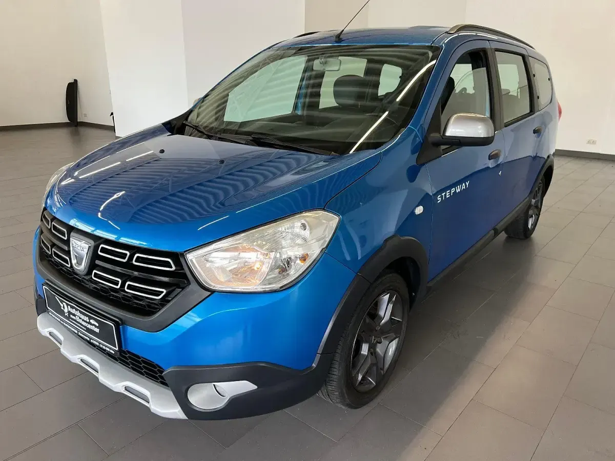 Gebraucht Dacia Lodgy Celebration 116 PS (85 kW) 2017 Blau Van / Kleinbus