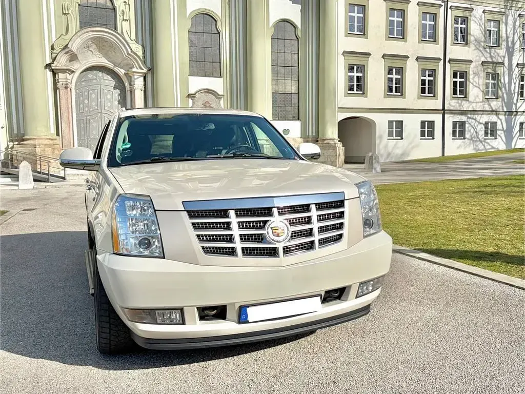 Gebraucht Cadillac Escalade 409 PS (300 kW) 2013 Weiß SUV