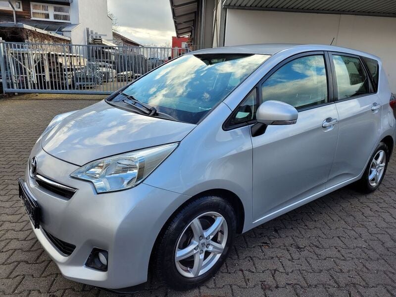 Gebraucht Toyota Verso-S Life 90 PS (66 kW) 2013 Van / Kleinbus