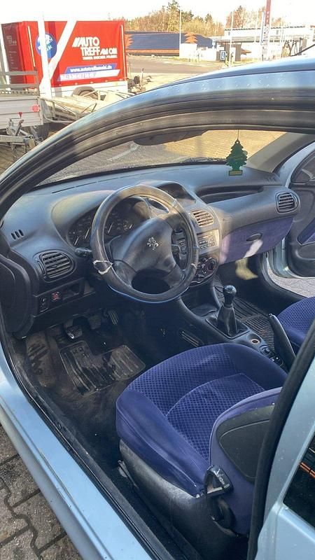 Gebraucht Peugeot 206 75 PS (55 kW) 2003 Kleinwagen