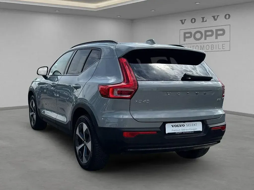 Gebraucht Volvo XC40 Plus 163 PS (119 kW) 2024 Vapour grey SUV
