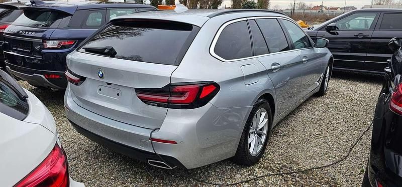 Gebraucht BMW 530 286 PS (210 kW) 2021 Glaciersilber metallic Kombi