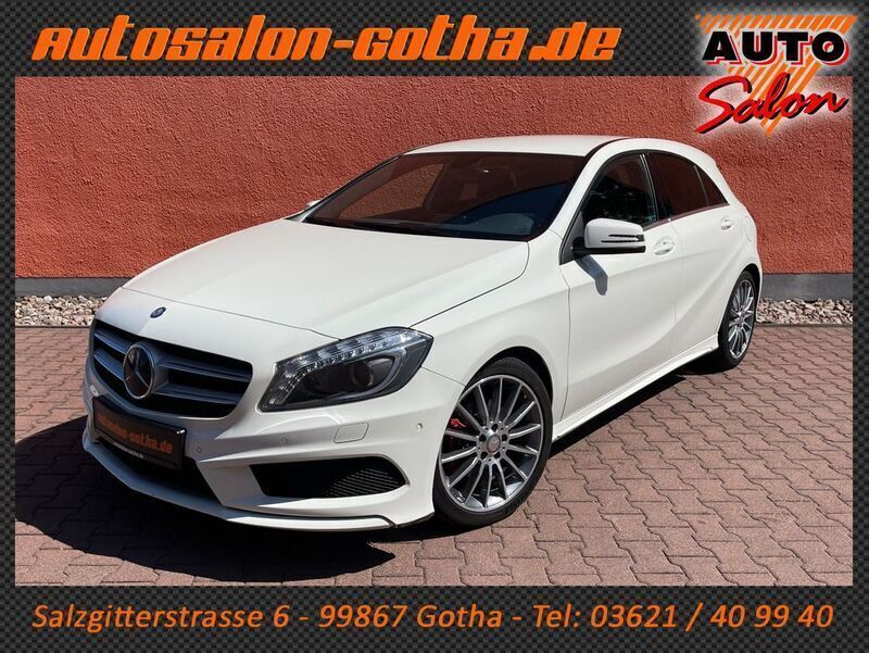 Weiß Gebraucht 2012 Mercedes A200 AMG Limousine | 14.890 € (Teuer) - Bild 1/4