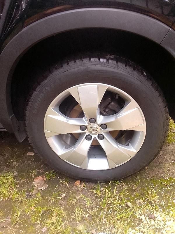 Gebraucht Volvo XC40 130 PS (95 kW) 2021 Schwarz SUV