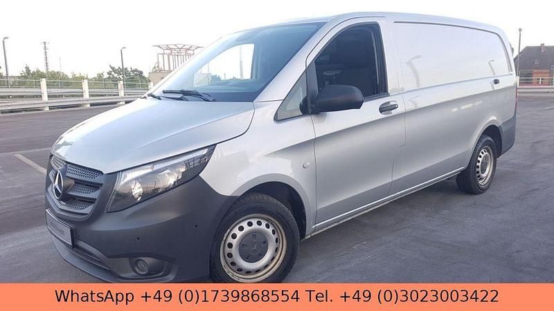 Gebraucht Mercedes Vito 163 PS (119 kW) 2016 Silber Van