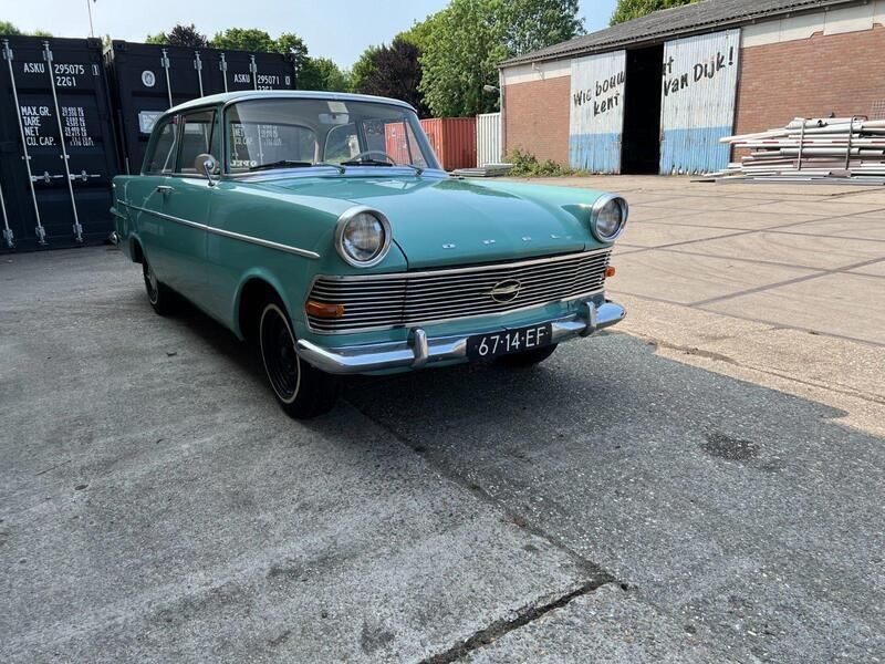 Grün Gebraucht 1961 Opel Olympia Limousine | 5.000 € - Bild 1/4