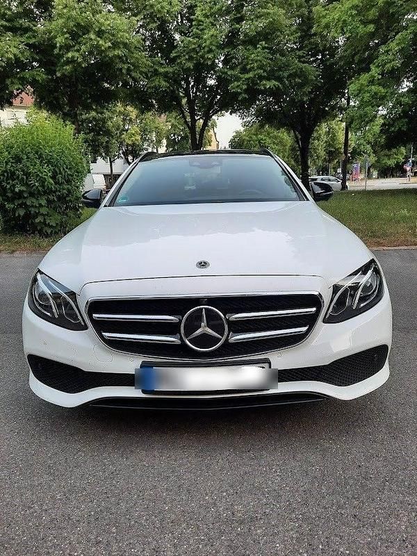 Gebraucht Mercedes E220 Edition 194 PS (142 kW) 2017 Weiß Kombi