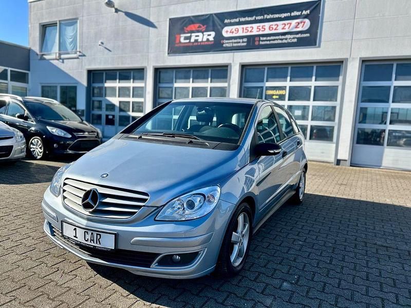 Gebraucht Mercedes B200 136 PS (100 kW) 2007 Blau Van / Kleinbus