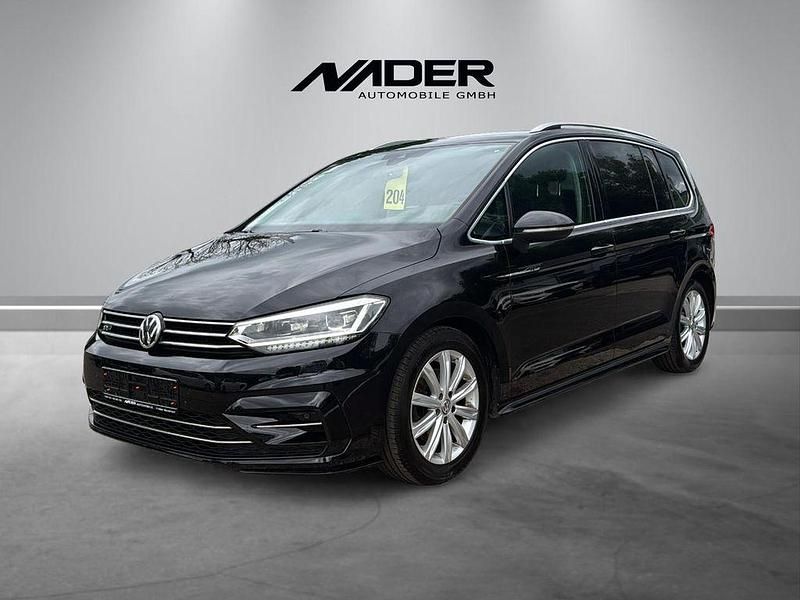 Schwarz Gebraucht 2017 VW Touran Highline Van / Kleinbus | 16.990 € (Fairer Preis) - Bild 1/4
