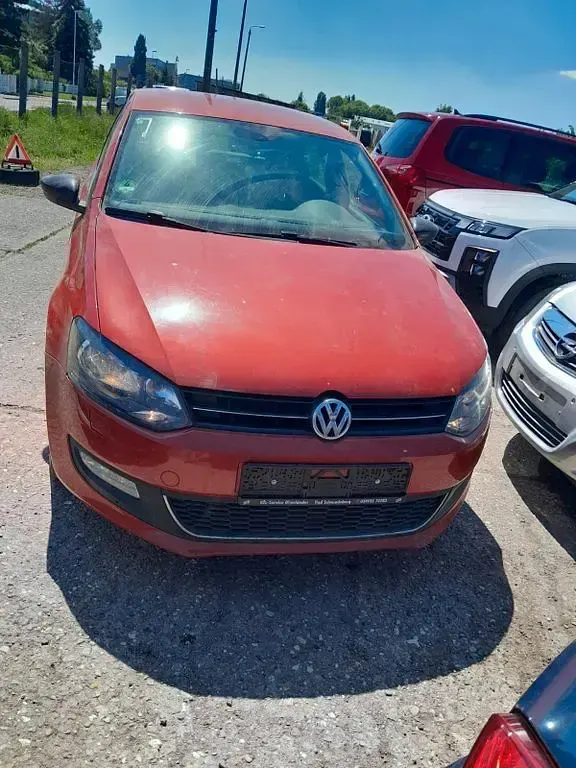 Käytetty VW Polo Style 90 HP (66 kW) 2011 Oranssi Viistoperä