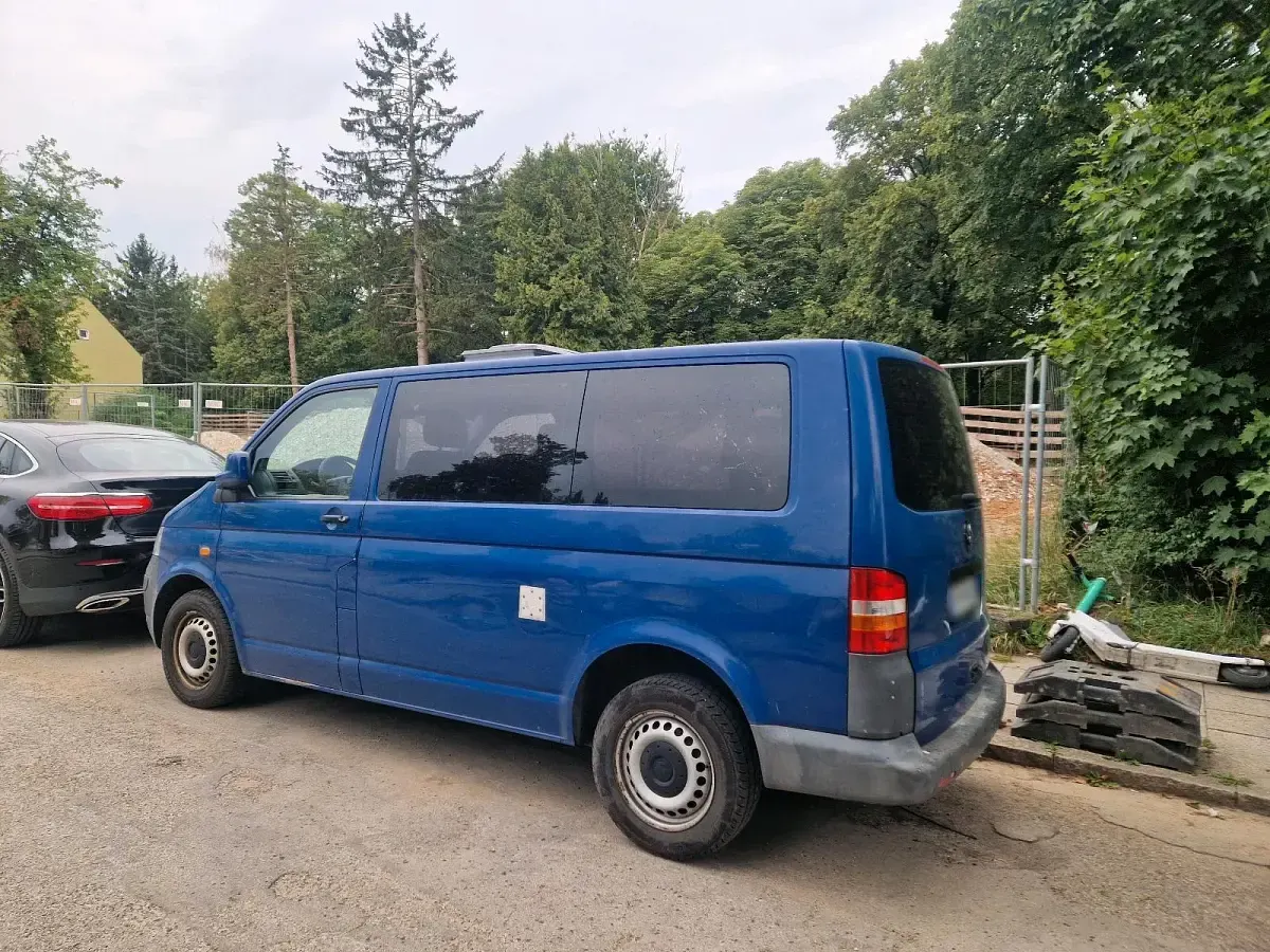 Gebraucht VW T5 102 PS (75 kW) 2006 Blau Van