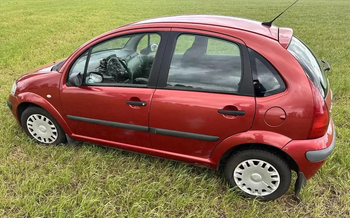 Gebraucht Citroën C3 60 PS (44 kW) 2003 Rot Kleinwagen