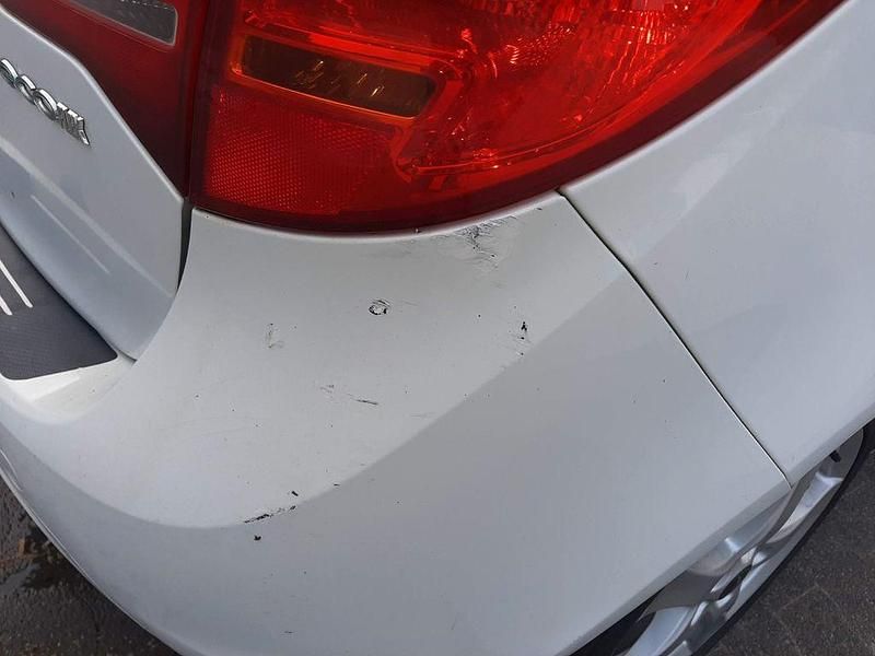 Gebraucht Opel Meriva Edition 95 PS (69 kW) 2011 Schwarz Van / Kleinbus