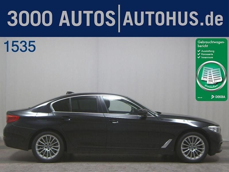 Schwarz Gebraucht 2019 BMW 520 Performance Kombi | 29.480 € (Guter Preis) - Bild 1/4