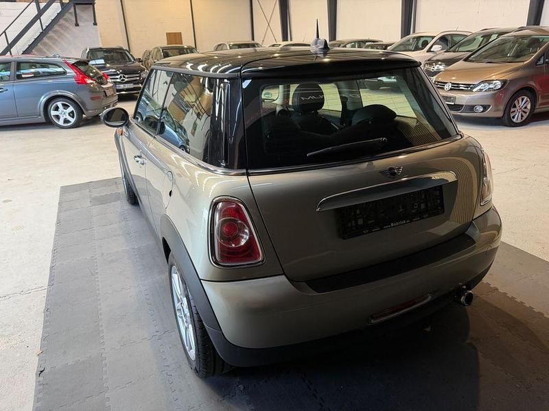 Gebraucht Mini Cooper D 111 PS (81 kW) 2011 Silber Kleinwagen