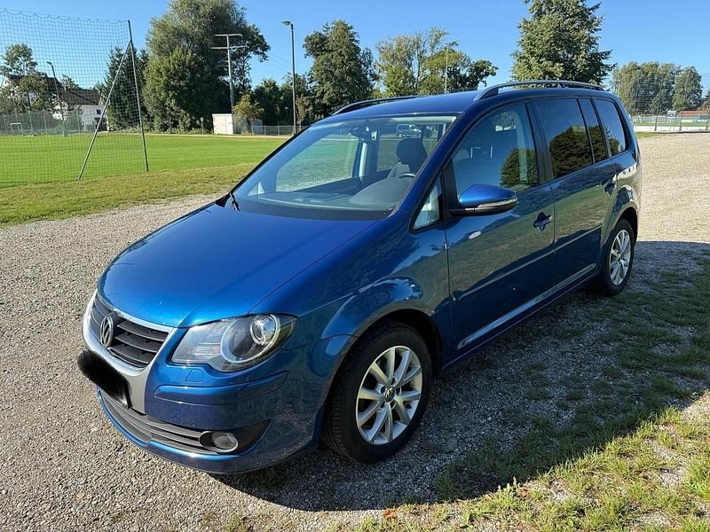 Blau Gebraucht 2010 VW Touran Van / Kleinbus | 2.500 € (Superpreis) - Bild 1/4