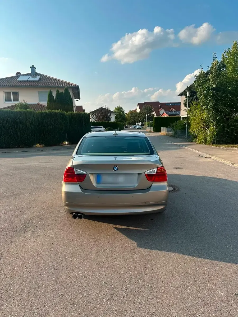 Gebraucht BMW 330 M Sport 231 PS (169 kW) 2007 Braun Limousine