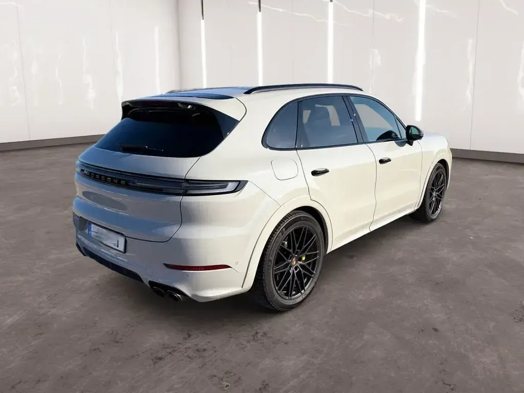 Usata Porsche Cayenne GTS 500 CV (367 kW) 2025 Grigio SUV
