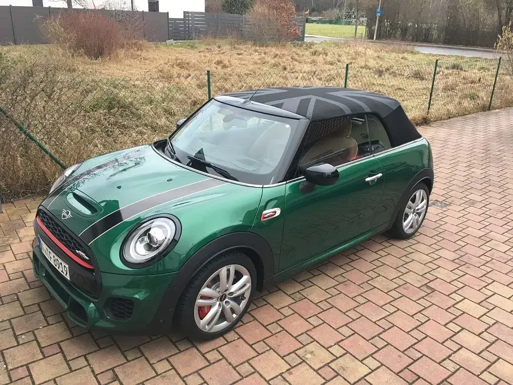 Gebraucht Mini John Cooper Works 231 PS (169 kW) 2020 Grün Kleinwagen