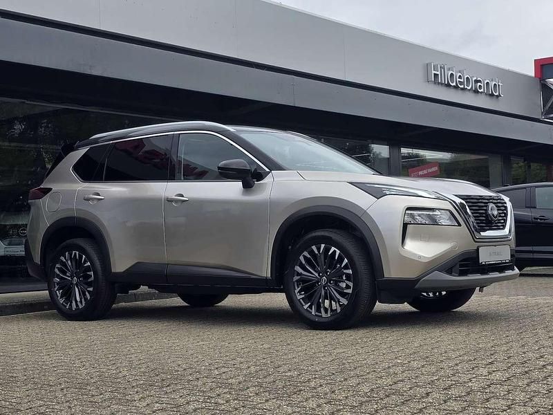 Champagne silber/ black Neu 2025 Nissan X-Trail N-Connecta SUV | 42.950 € - Bild 1/4