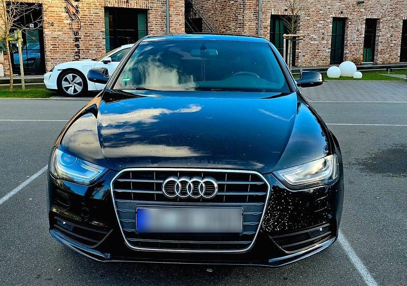 Gebraucht Audi A4 Ambiente 177 PS (130 kW) 2014 Schwarz Limousine