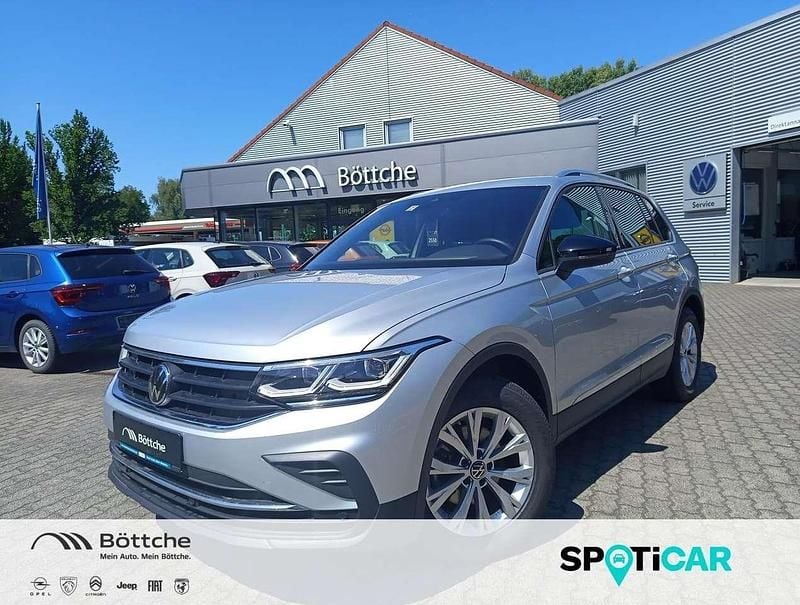 Reflexsilber metallic Gebraucht 2021 VW Tiguan United SUV | 25.990 € (Superpreis) - Bild 1/4