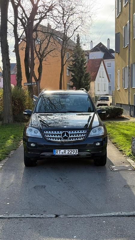 Gebraucht Mercedes ML320 2008 Schwarz SUV