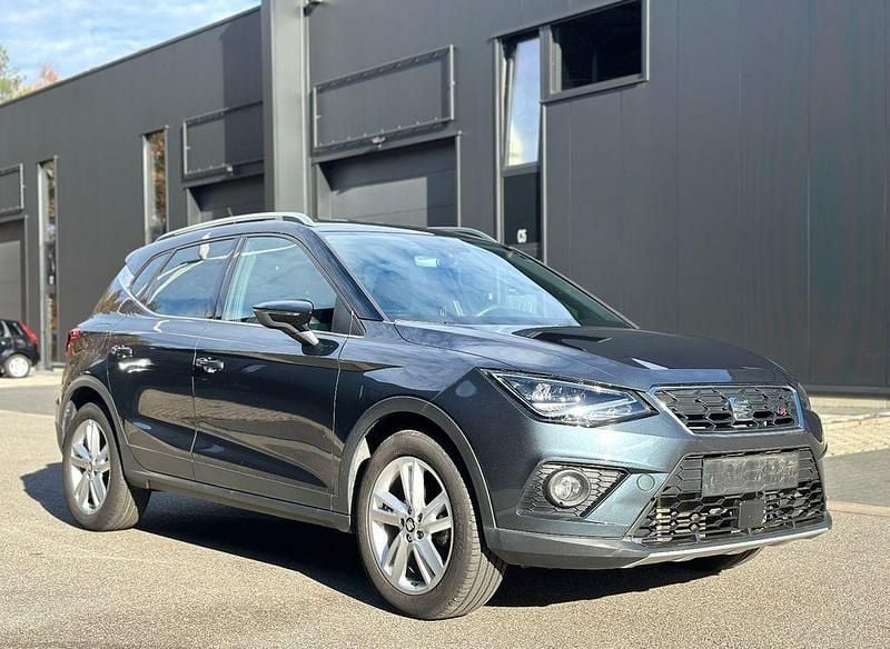 Grau Gebraucht 2020 Seat Arona FR SUV | 15.000 € (Superpreis) - Bild 1/4