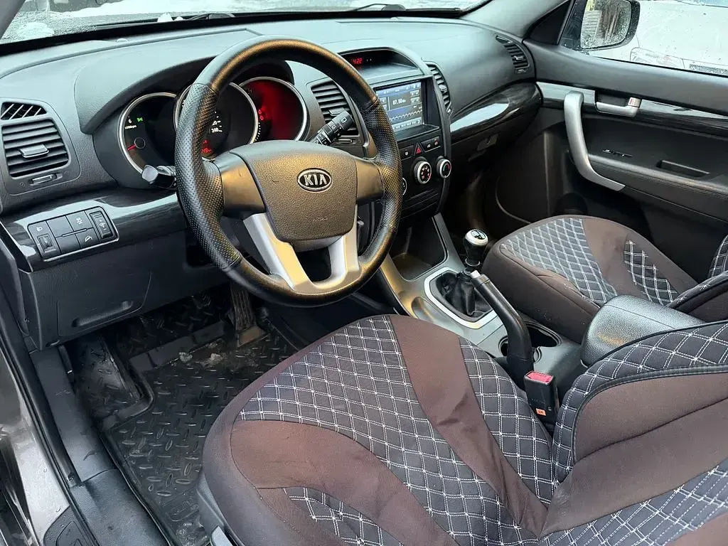 Gebraucht Kia Sorento Attract 197 PS (144 kW) 2011 Braun SUV