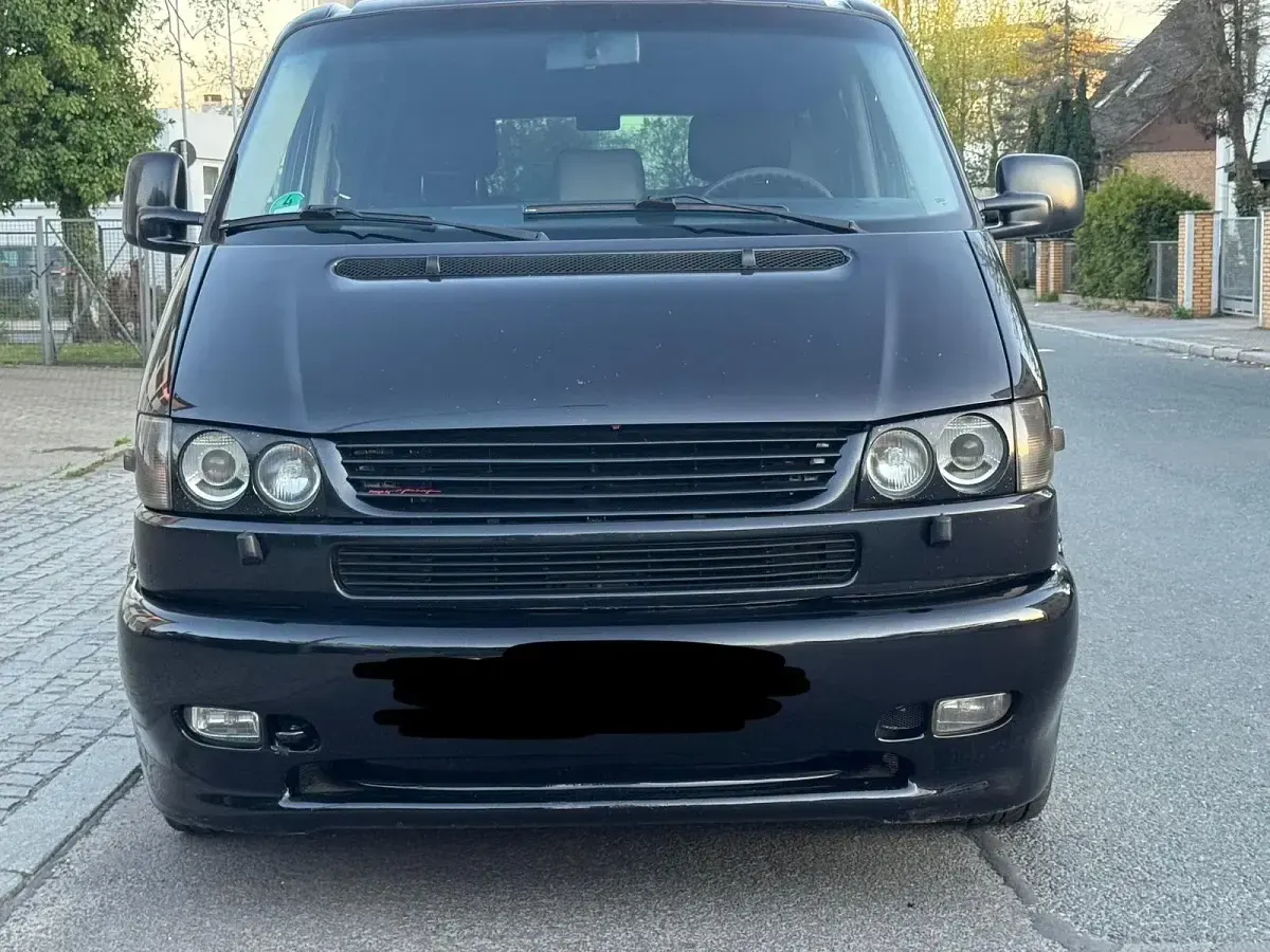 Gebraucht VW T4 102 PS (75 kW) 1999 Schwarz Van
