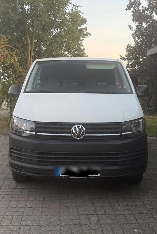 Weiß Gebraucht 2016 VW Transporter Van | 11.499 € (Guter Preis) - Bild 1/4
