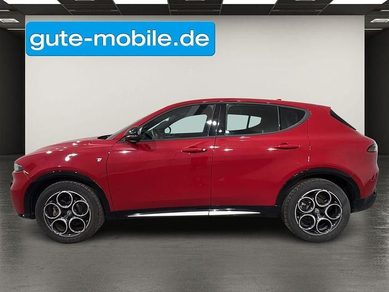 Gebraucht Alfa Romeo Tonale Ti 160 PS (117 kW) 2023 Rot SUV