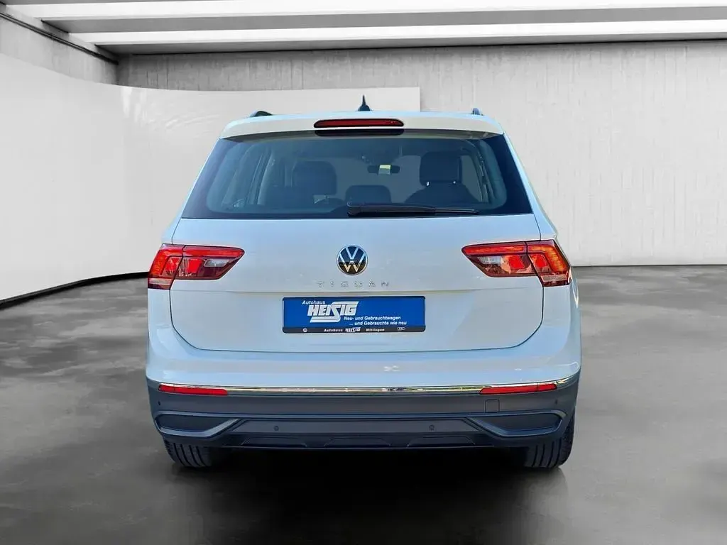 Gebraucht VW Tiguan Life 150 PS (110 kW) 2023 Weiß SUV