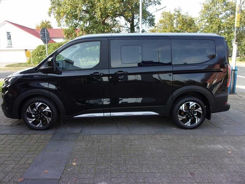 Gebraucht Ford Tourneo Custom Active 170 PS (125 kW) 2025 Schwarz Van