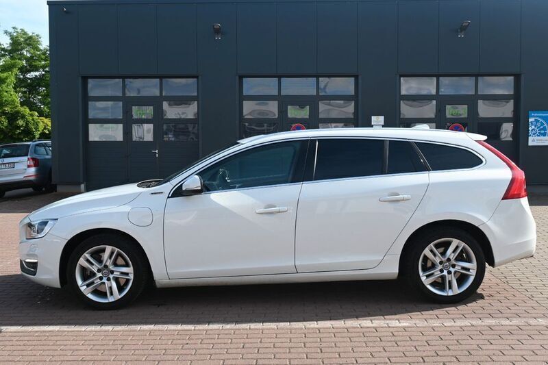 Gebraucht Volvo V60 288 PS (211 kW) 2016 Weiß Kombi