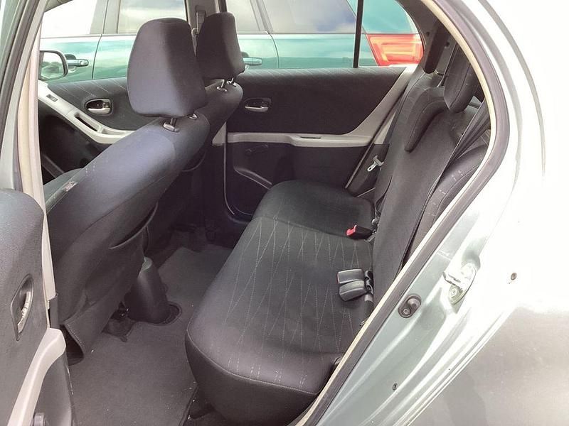 Gebraucht Toyota Yaris 2007 Grau Limousine