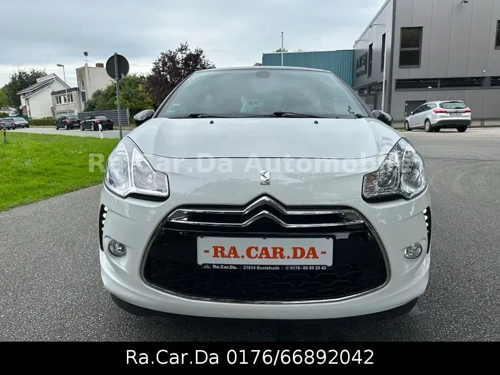 Gebraucht Citroën DS3 82 PS (60 kW) 2015 Weiß Kleinwagen