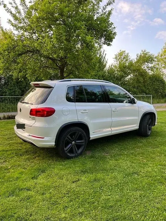 Gebraucht VW Tiguan R-line 140 PS (102 kW) 2013 Weiß SUV