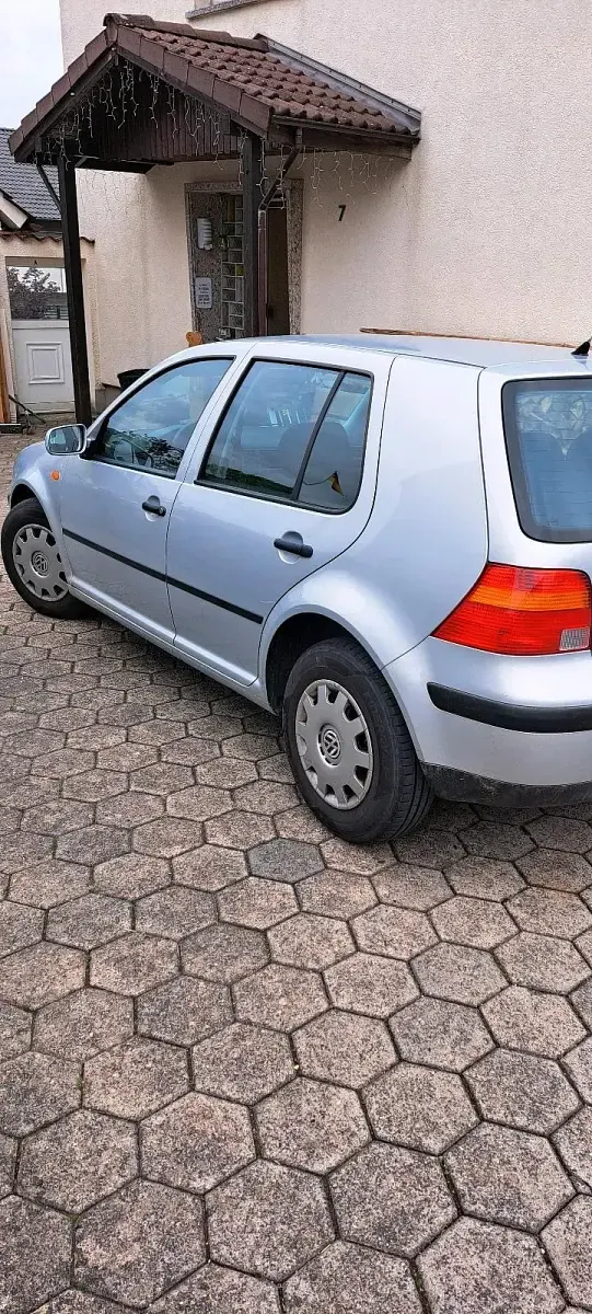 Gebraucht VW Golf III 75 PS (55 kW) 1998 Silber Limousine