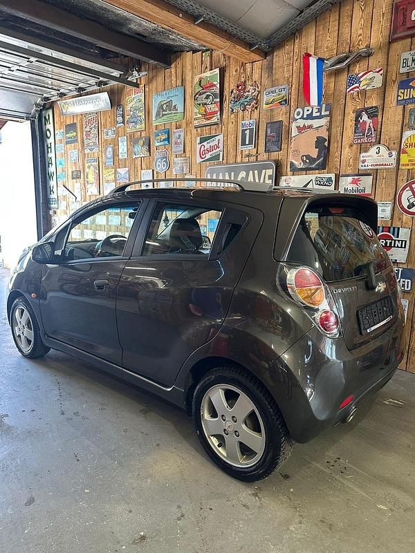 Gebraucht Chevrolet Spark 82 PS (60 kW) 2010 Braun Kleinwagen