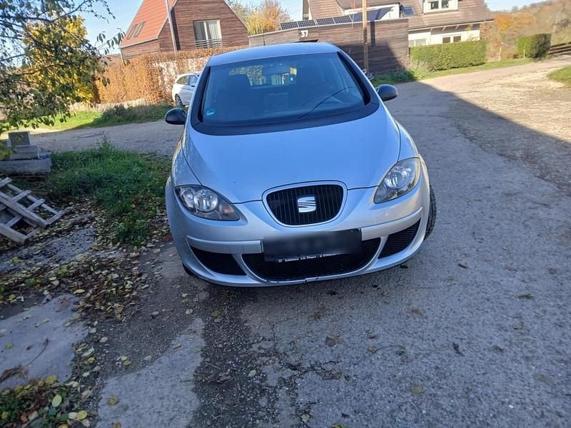 Silber Gebraucht 2005 Seat Altea Kombi | 1.750 € (Fairer Preis) - Bild 1/4