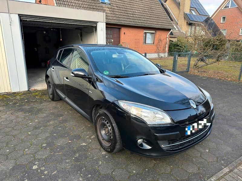 Gebraucht Renault Mégane 130 PS (95 kW) 2011 Schwarz Limousine