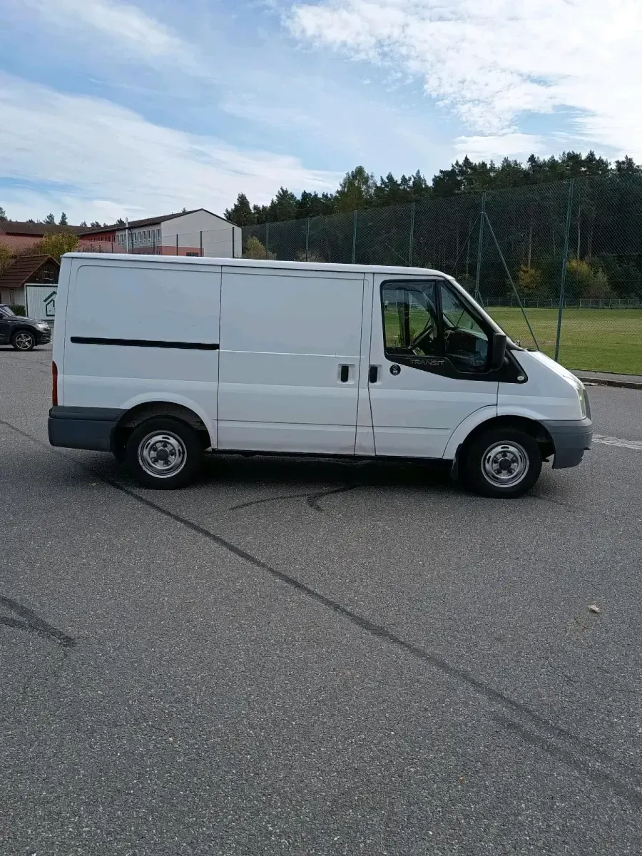 Gebraucht Ford Transit 86 PS (63 kW) 2009 Weiß Van / Kleinbus