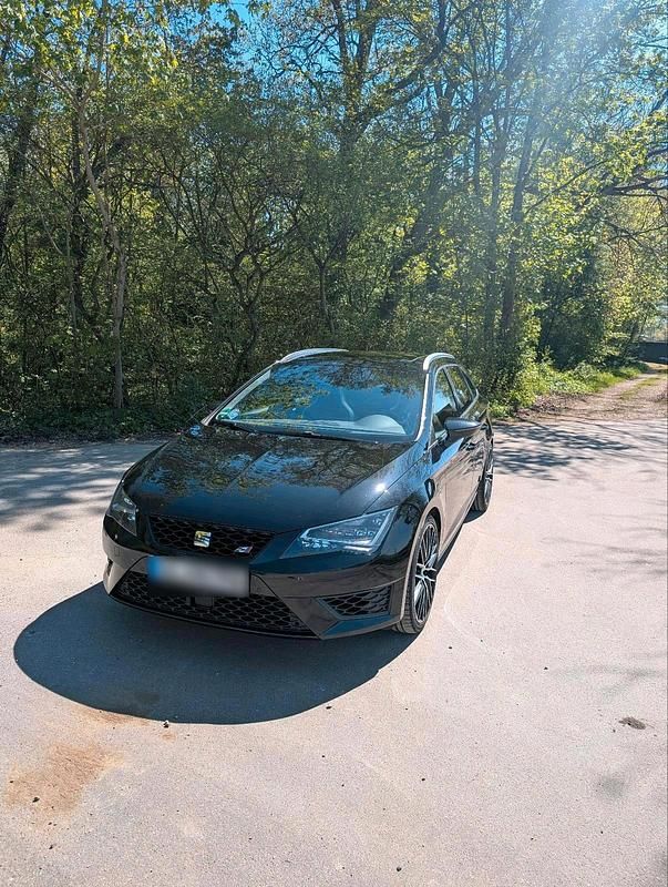 Używany Seat Leon ST CUPRA 290 KM (213 kW) 2016 Czarny Kombi