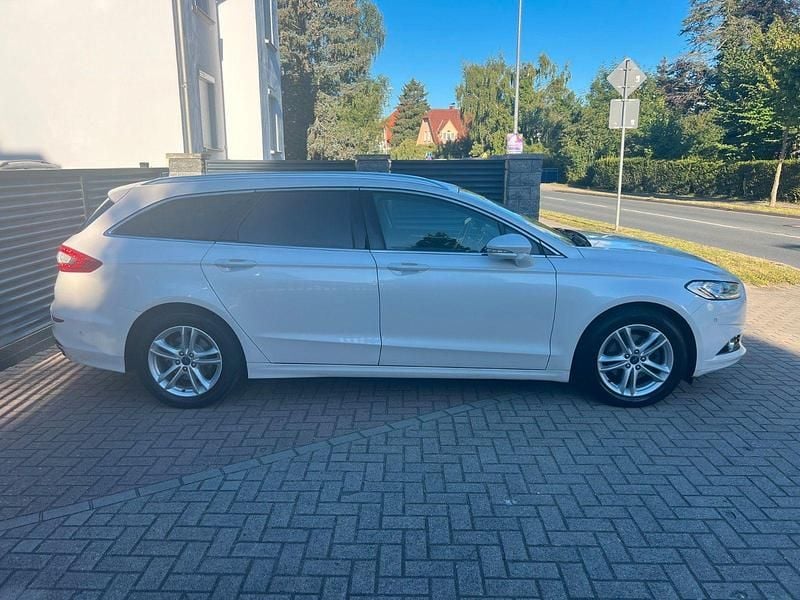 Gebraucht Ford Mondeo Titanium 241 PS (177 kW) 2016 Weiß Kombi