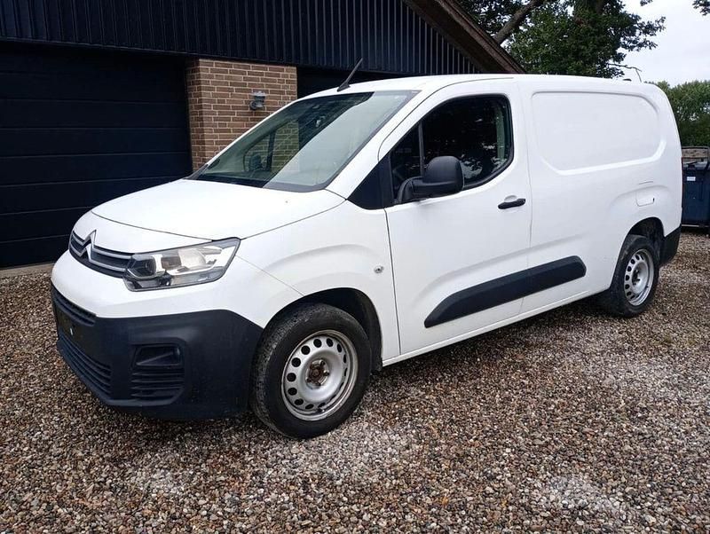 Weiß Gebraucht 2020 Citroën Berlingo Van / Kleinbus | 10.500 € (Guter Preis) - Bild 1/4
