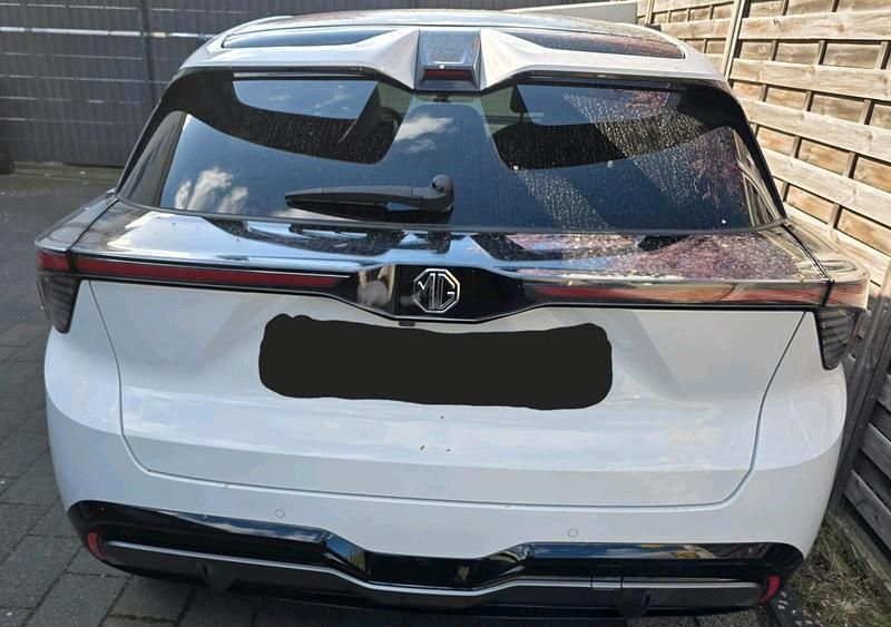 Gebraucht MG MG4 EV 319 kW (435 PS) 2023 Weiß Kleinwagen