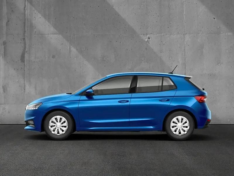 Neu Skoda Fabia Essence 80 PS (58 kW) 2025 Blau Kleinwagen