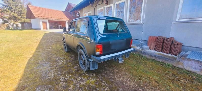 Gebraucht Lada niva 82 PS (60 kW) 2008 SUV